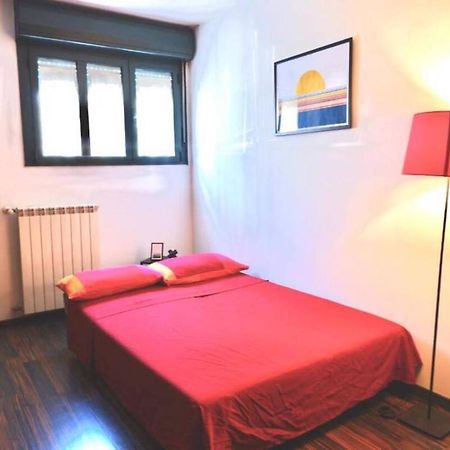 Lovely Apartment Navigli Milan Bagian luar foto