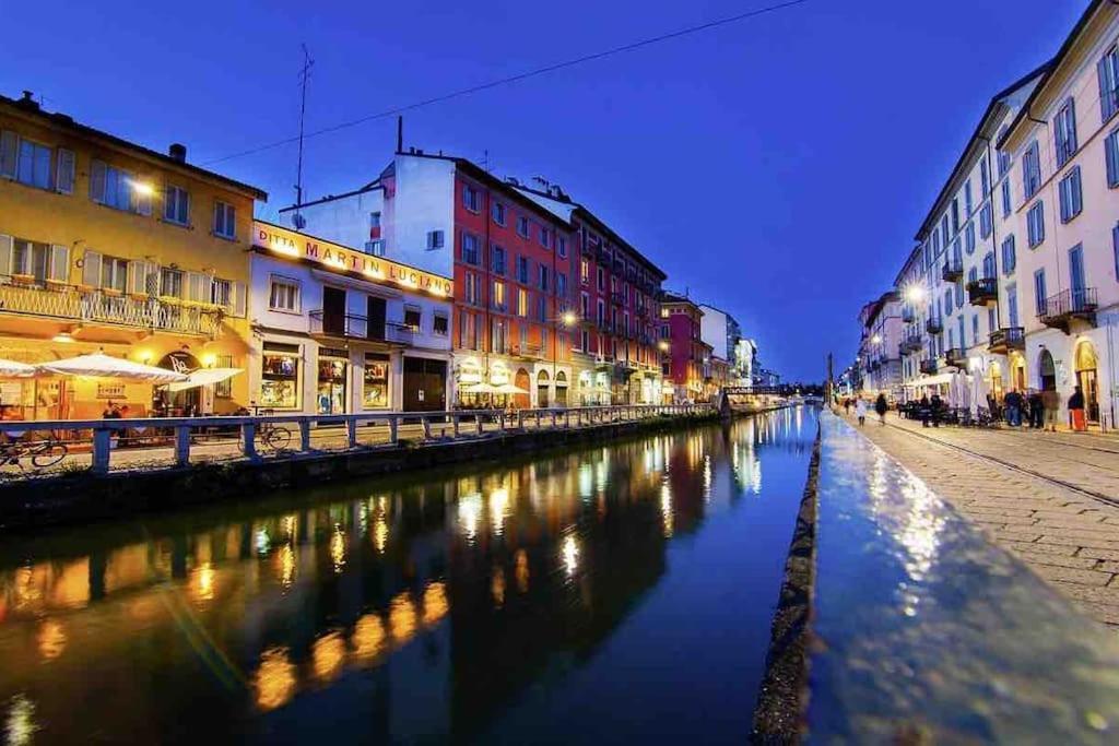 Lovely Apartment Navigli Milan Bagian luar foto