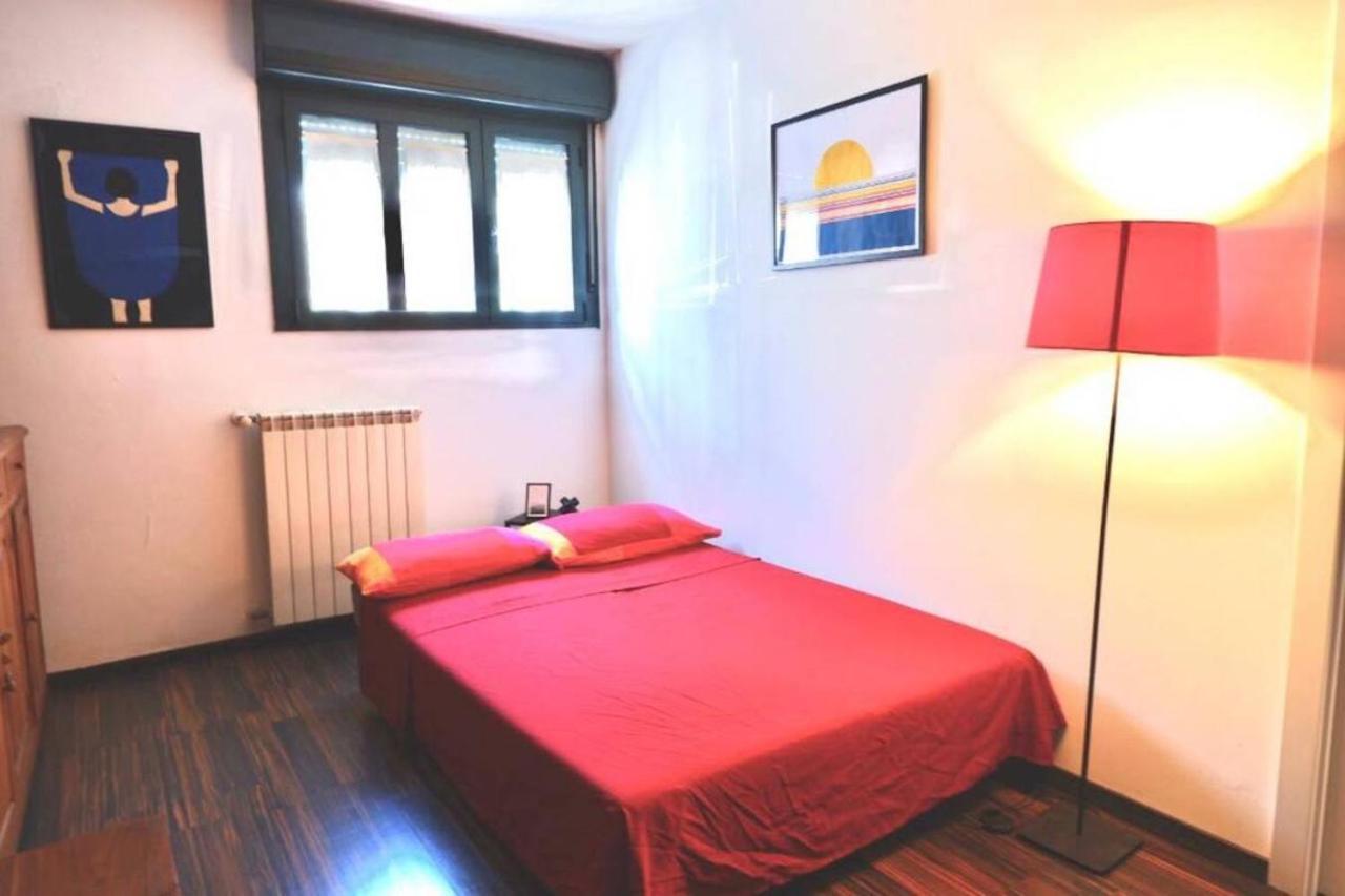 Lovely Apartment Navigli Milan Bagian luar foto