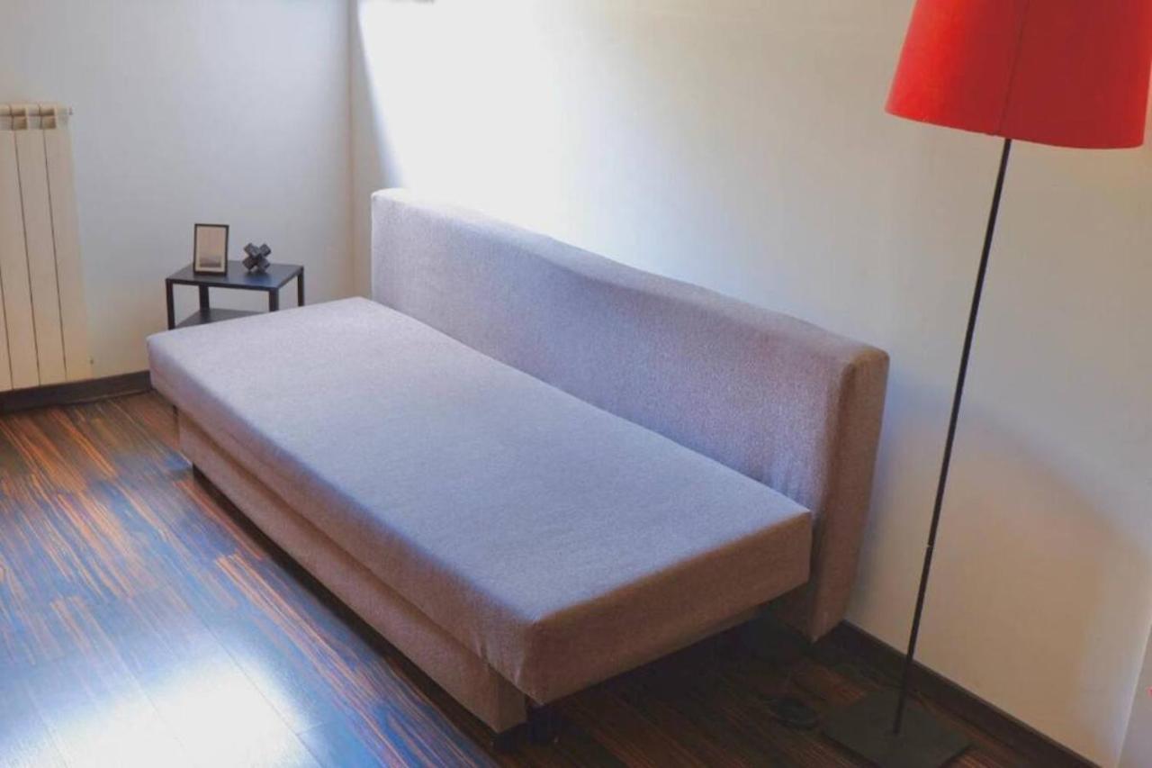 Lovely Apartment Navigli Milan Bagian luar foto