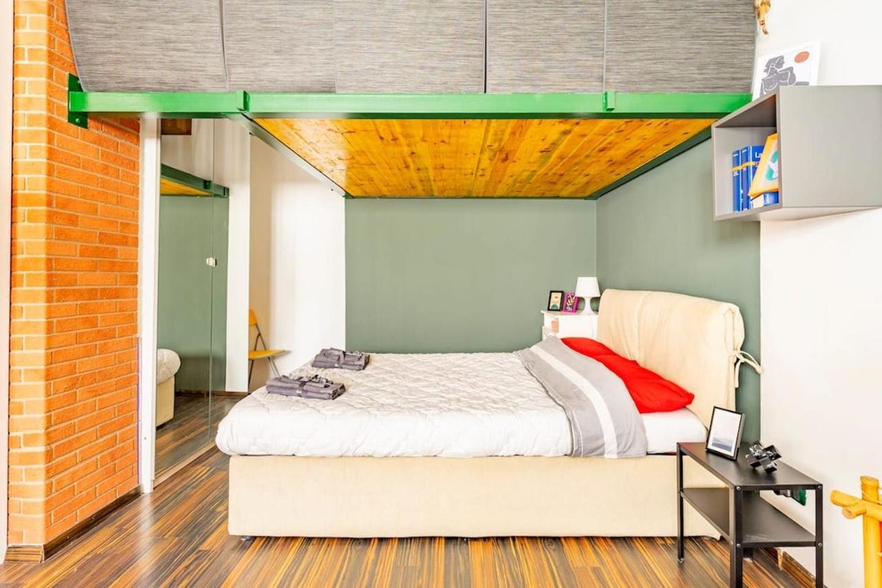 Lovely Apartment Navigli Milan Bagian luar foto